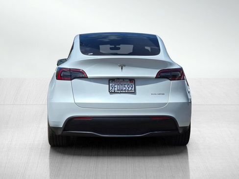 Used 2023 Tesla Model Y Long Range image 5