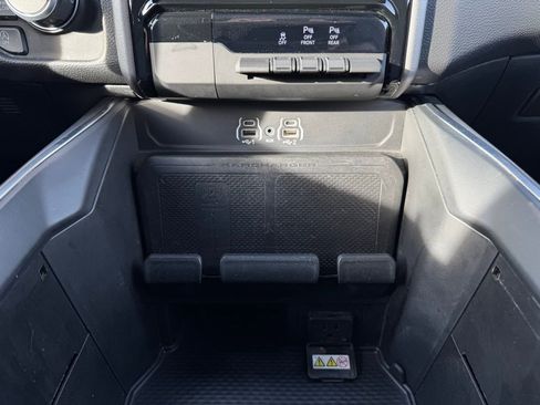 Certified 2025 RAM 1500 Big Horn image 22