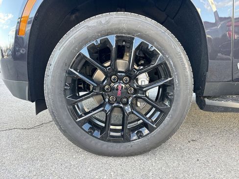 New 2026 GMC Yukon XL Elevation w/ Elevation Premium Package image 12