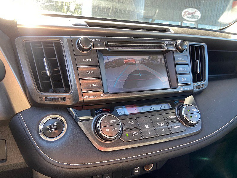 Used 2014 Toyota RAV4 Limited w/ Technology Package AWD/4WD image 19