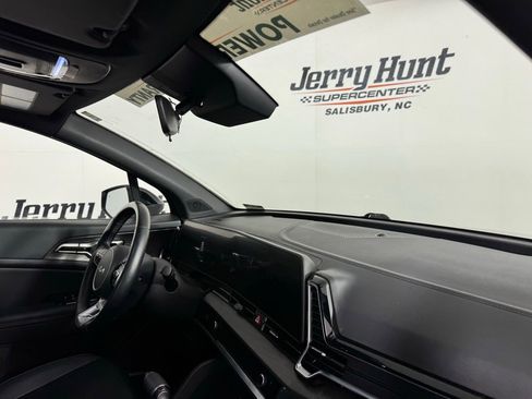 Used 2025 Kia Sportage X-Line w/ Premium Package image 34