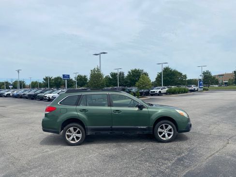 Used 2014 Subaru Outback 2.5i w/ Alloy Wheel Package AWD/4WD image 15