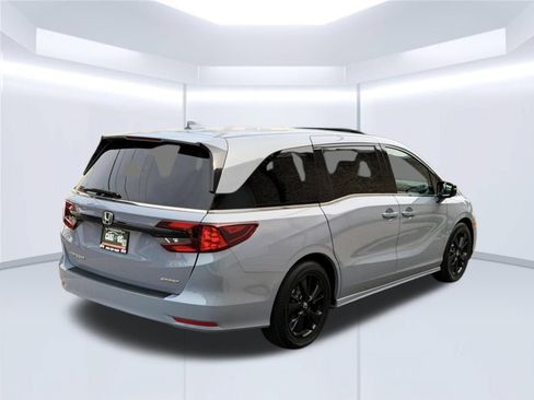 Used 2023 Honda Odyssey Sport image 5