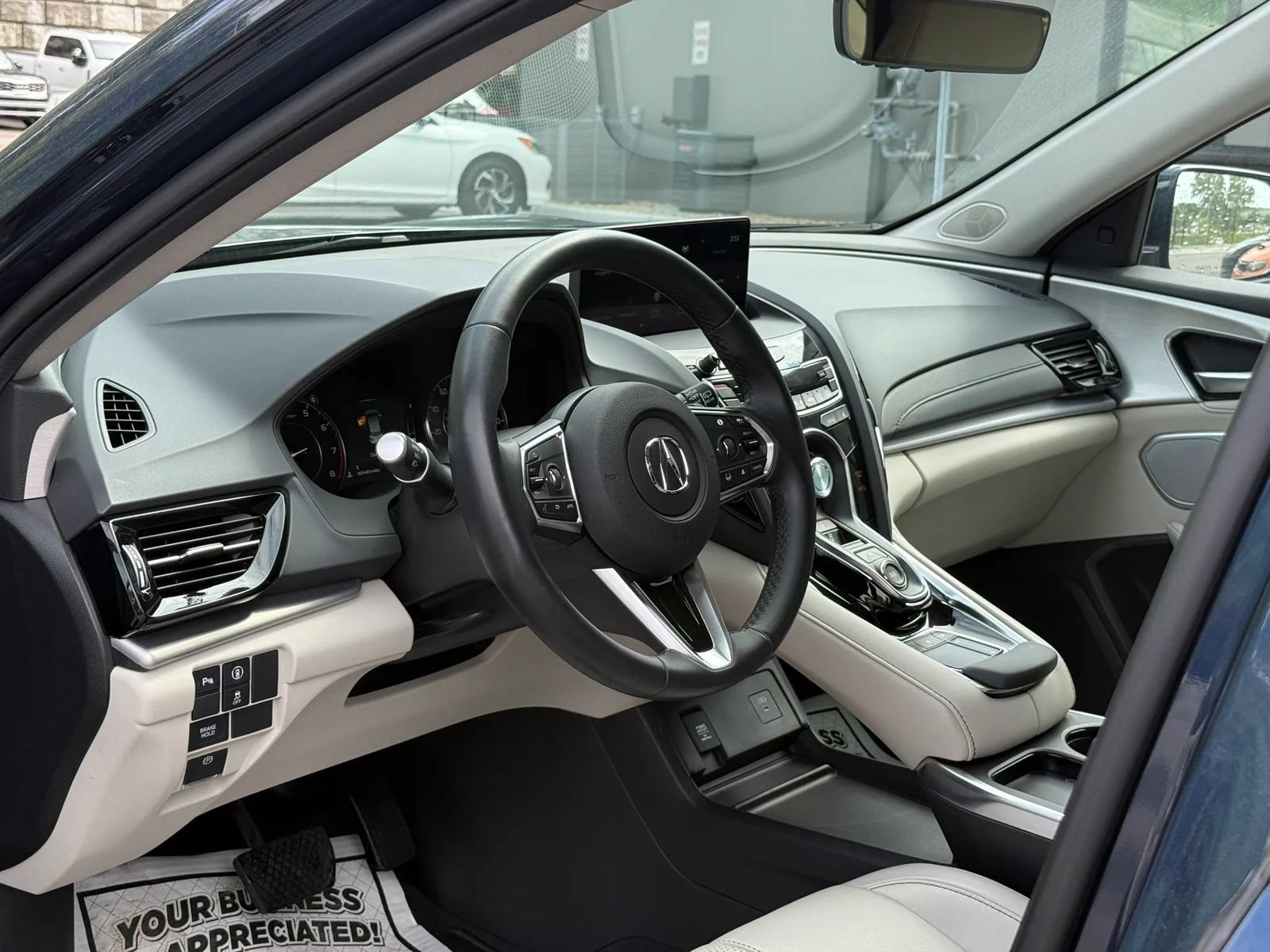 Used 2025 Acura RDX w/ Technology Package AWD/4WD image 10