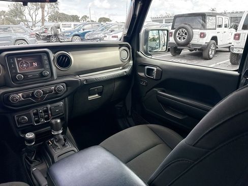 Used 2021 Jeep Wrangler Unlimited Sport image 24