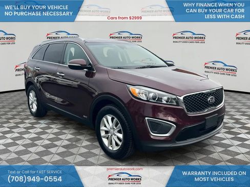 Used 2017 Kia Sorento AWD w/ LX Convenience Package image 3