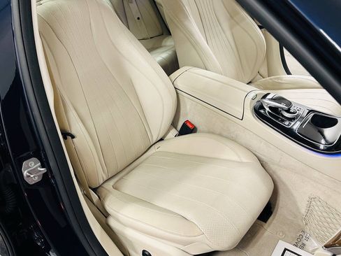 Used 2017 Mercedes-Benz E 300 4MATIC image 25