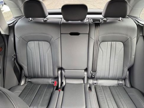 Used 2023 Audi Q5 2.0T Premium w/ Convenience Package image 22