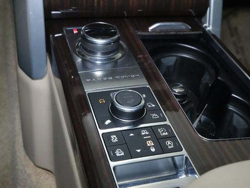 Used 2017 Land Rover Range Rover AWD/4WD image 28