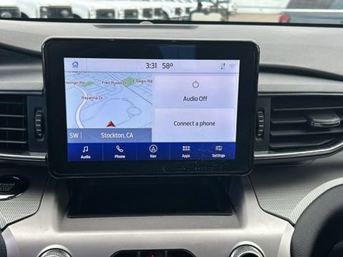 Certified 2022 Ford Explorer XLT w/ Equipment Group 202A image 22