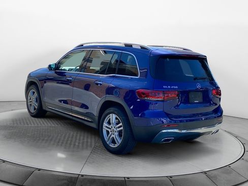 Used 2022 Mercedes-Benz GLB 250 4MATIC image 5