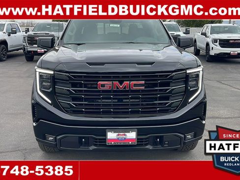 New 2026 GMC Sierra 1500 Elevation image 8