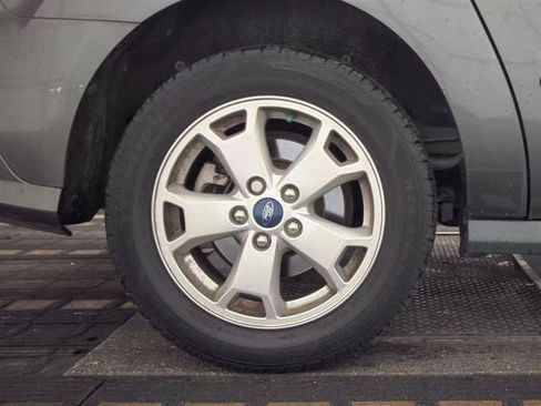 Used 2016 Ford Transit Connect XLT FWD image 11