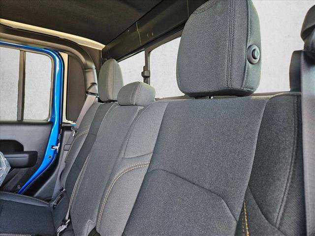 New 2026 Jeep Gladiator Sport AWD/4WD image 15
