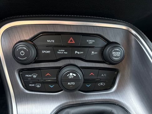 Used 2017 Dodge Challenger R/T Scat Pack image 19