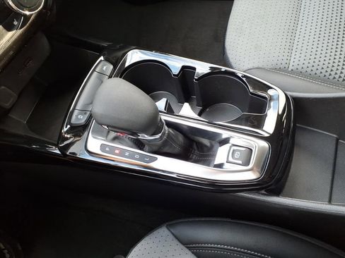 Used 2024 Chevrolet Trax LT w/ Driver Confidence Package FWD image 26