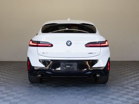 Used 2023 BMW X4 xDrive30i w/ M Sport Package AWD/4WD image 11