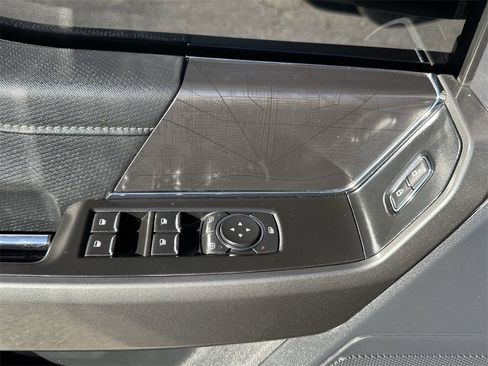 Used 2022 Ford F150 XLT w/ Equipment Group 301A Mid image 19