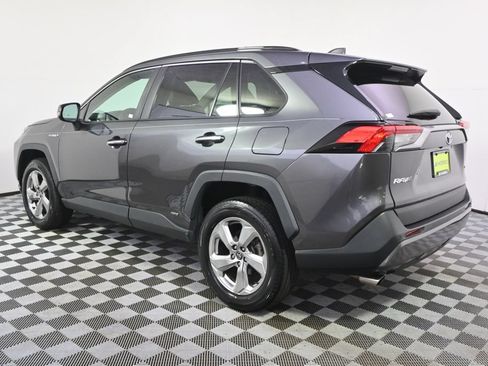 Used 2021 Toyota RAV4 Limited AWD/4WD image 3