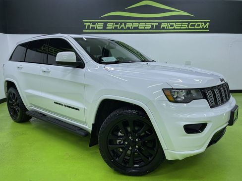 Used 2019 Jeep Grand Cherokee Altitude image 1