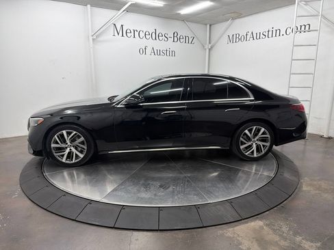 Used 2026 Mercedes-Benz E 350 4MATIC Sedan image 5