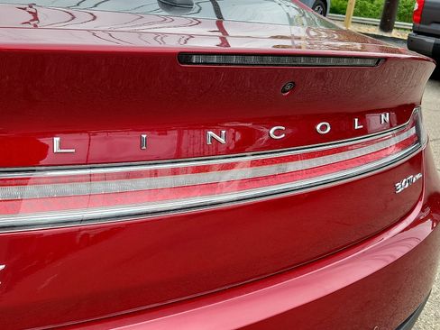 Used 2017 Lincoln MKZ Reserve w/ Climate Package AWD/4WD image 29