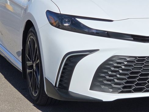 New 2026 Toyota Camry SE image 9