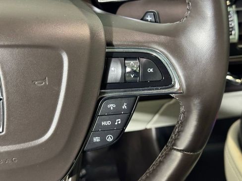 Certified 2023 Lincoln Navigator Black Label image 40