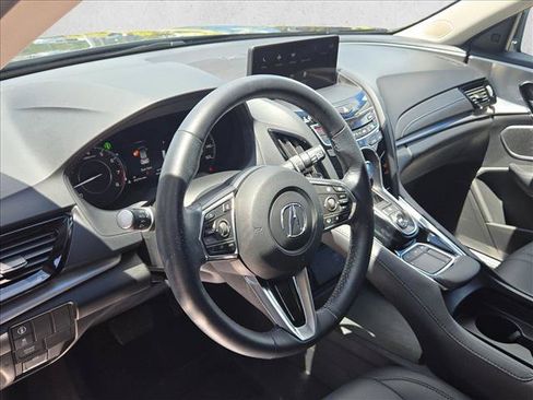 Used 2024 Acura RDX SH-AWD image 10