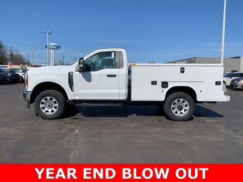 New 2024 Ford F350 XLT w/ FX4 Off-Road Package image 3