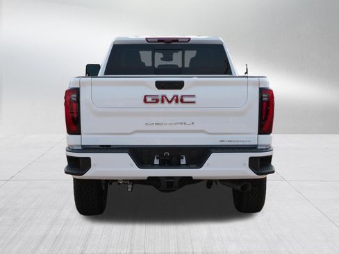 New 2026 GMC Sierra 3500 Denali w/ Denali Reserve Package AWD/4WD image 4