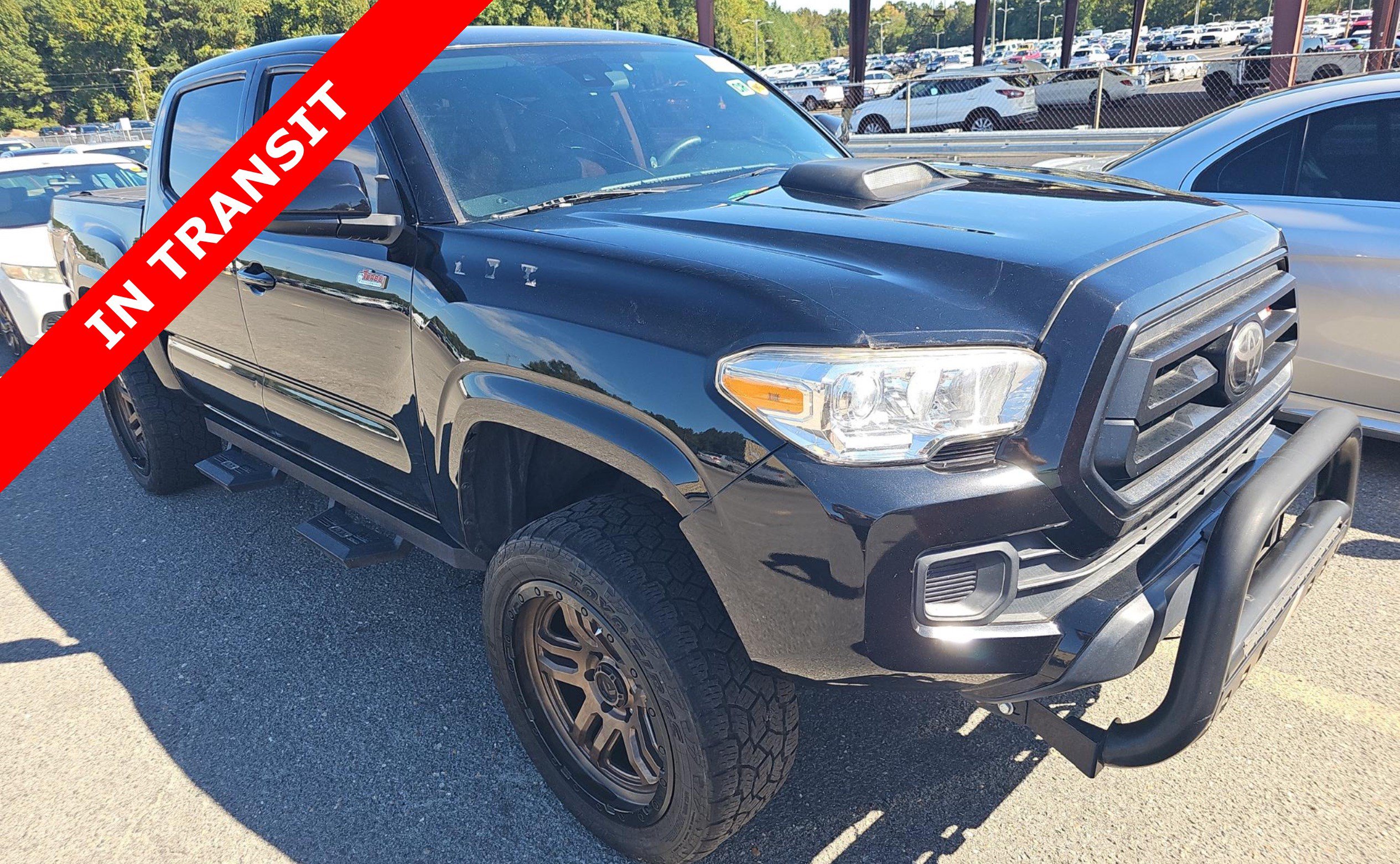 Used 2020 Toyota Tacoma SR w/ SR Convenience Package RWD image 3