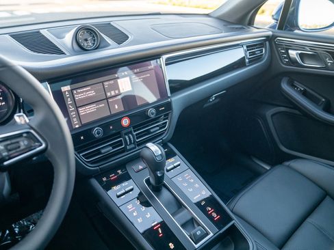New 2026 Porsche Macan S image 16