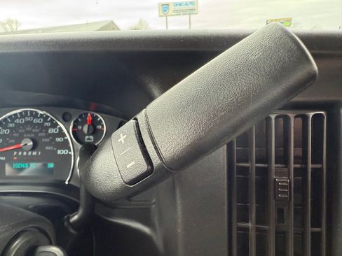 Used 2019 Chevrolet Express 2500 w/ Driver Convenience Package image 29