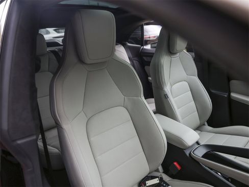 New 2025 Porsche Macan Turbo Electric image 37