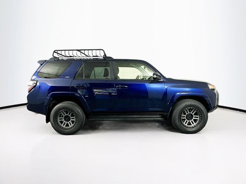Used 2021 Toyota 4Runner SR5 Premium w/ Moonroof Package AWD/4WD image 10