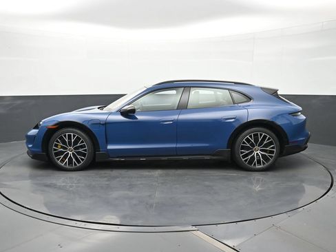 Certified 2022 Porsche Taycan Turbo S w/ Premium Package AWD/4WD image 2