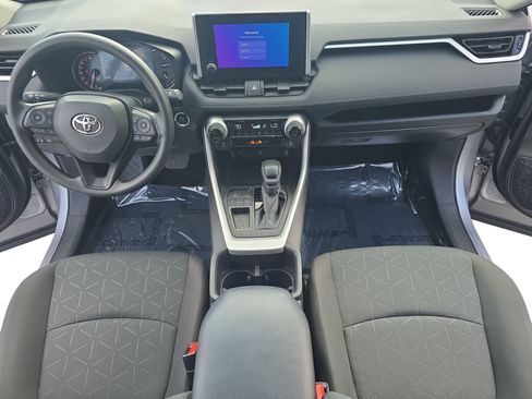 Used 2024 Toyota RAV4 XLE FWD image 9