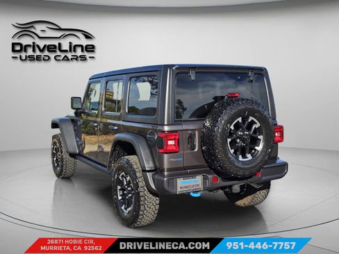 Used 2025 Jeep Wrangler Unlimited Rubicon 4xe w/ Convenience Group AWD/4WD image 8