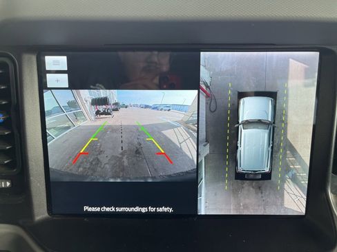 Used 2021 Ford Bronco Badlands image 27