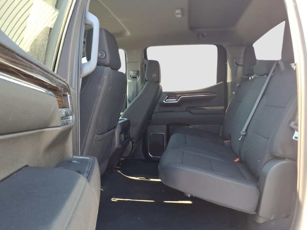 Used 2024 Chevrolet Silverado 1500 LT RWD image 16