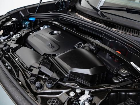 Certified 2025 MINI Cooper Countryman S w/ Comfort Package Max image 46