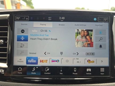 New 2026 Chrysler Pacifica Select image 18