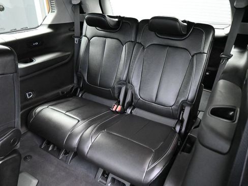 Used 2023 Jeep Grand Cherokee L Limited RWD image 21