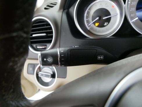 Used 2014 Mercedes-Benz C 300 4MATIC Sedan image 31