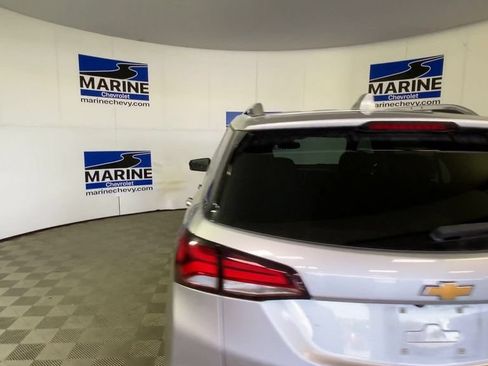 Used 2022 Chevrolet Equinox Premier FWD image 9