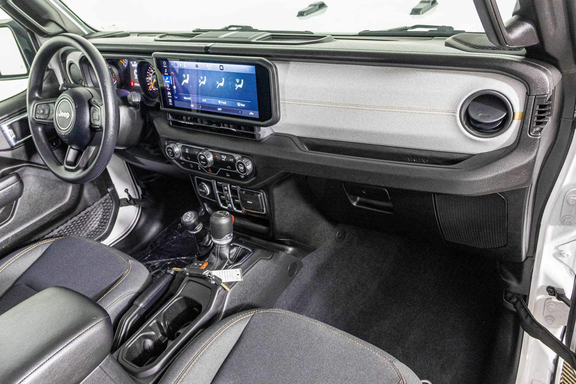 Used 2025 Jeep Gladiator Sport AWD/4WD image 44
