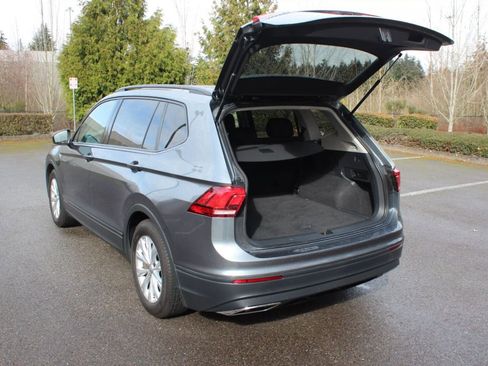 Used 2018 Volkswagen Tiguan S image 26