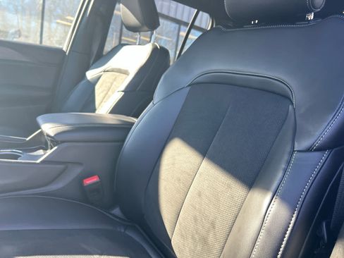 Used 2025 Jeep Grand Cherokee Altitude image 22