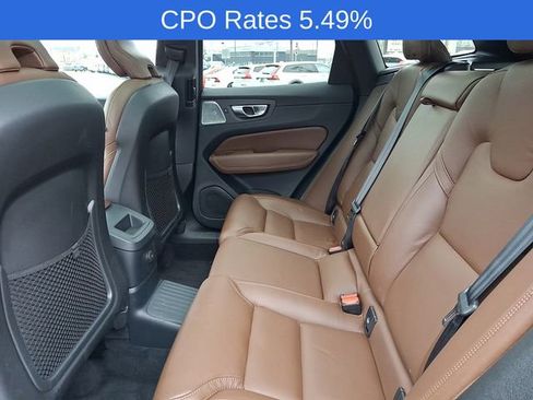 Certified 2023 Volvo XC60 T8 Ultimate AWD/4WD image 12